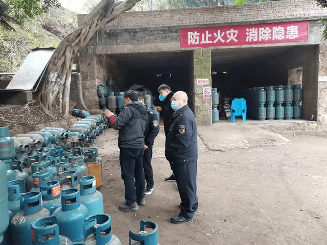 资中县市场监管局开展节前特种设备安全检查